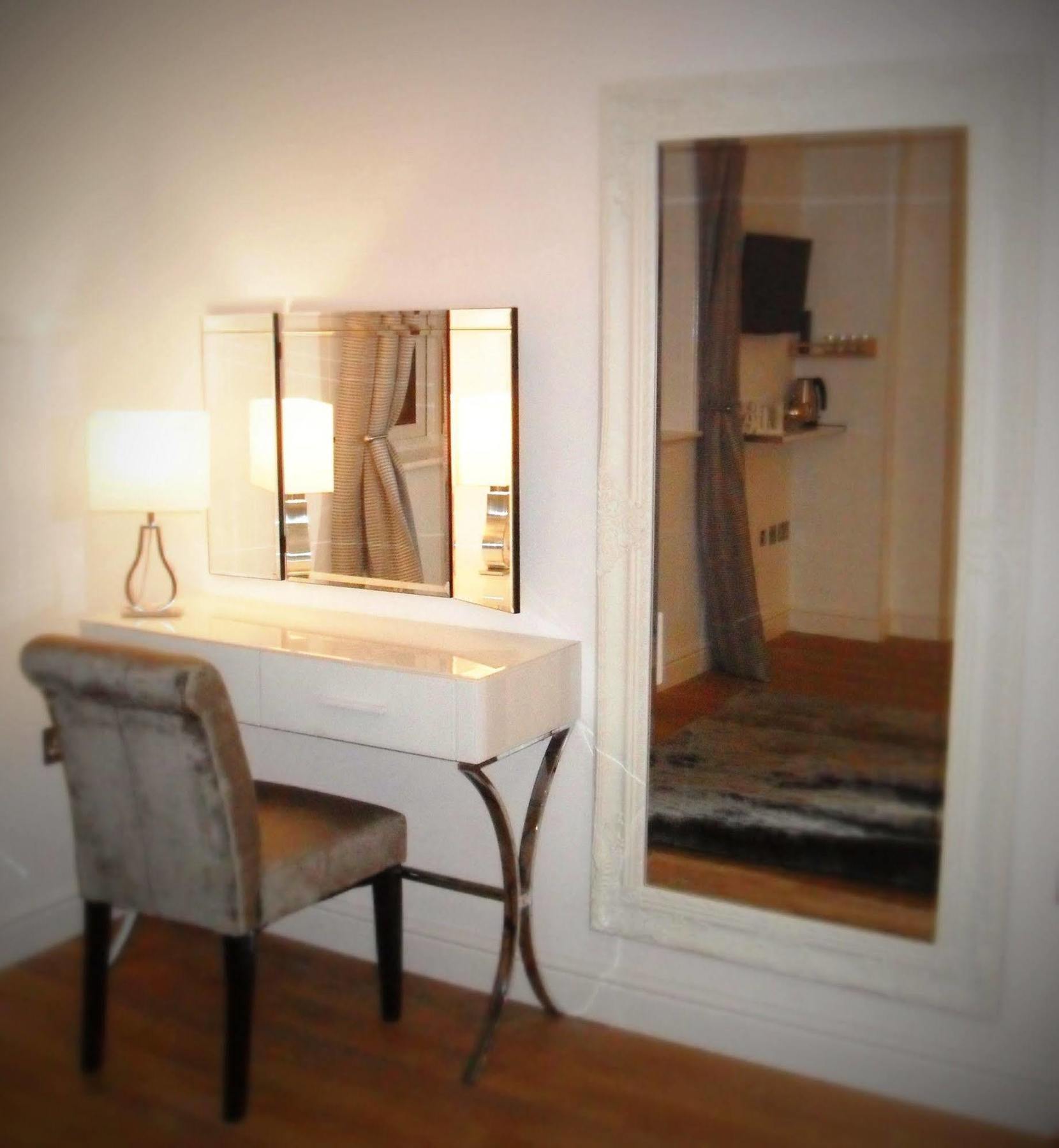 Fifty One And A Half Boutique B&B クリザーロー エクステリア 写真